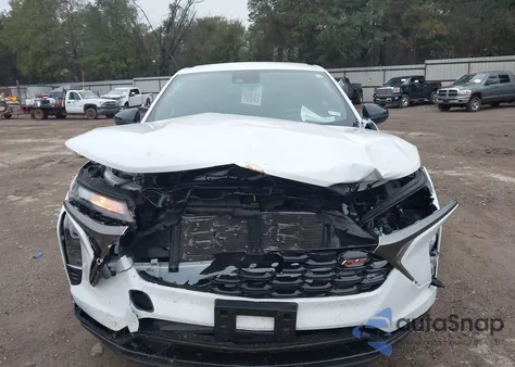 2025 Chevrolet Trax 1Rs z USA, uszkodzony, nr VIN KL77LGEPXSC038435